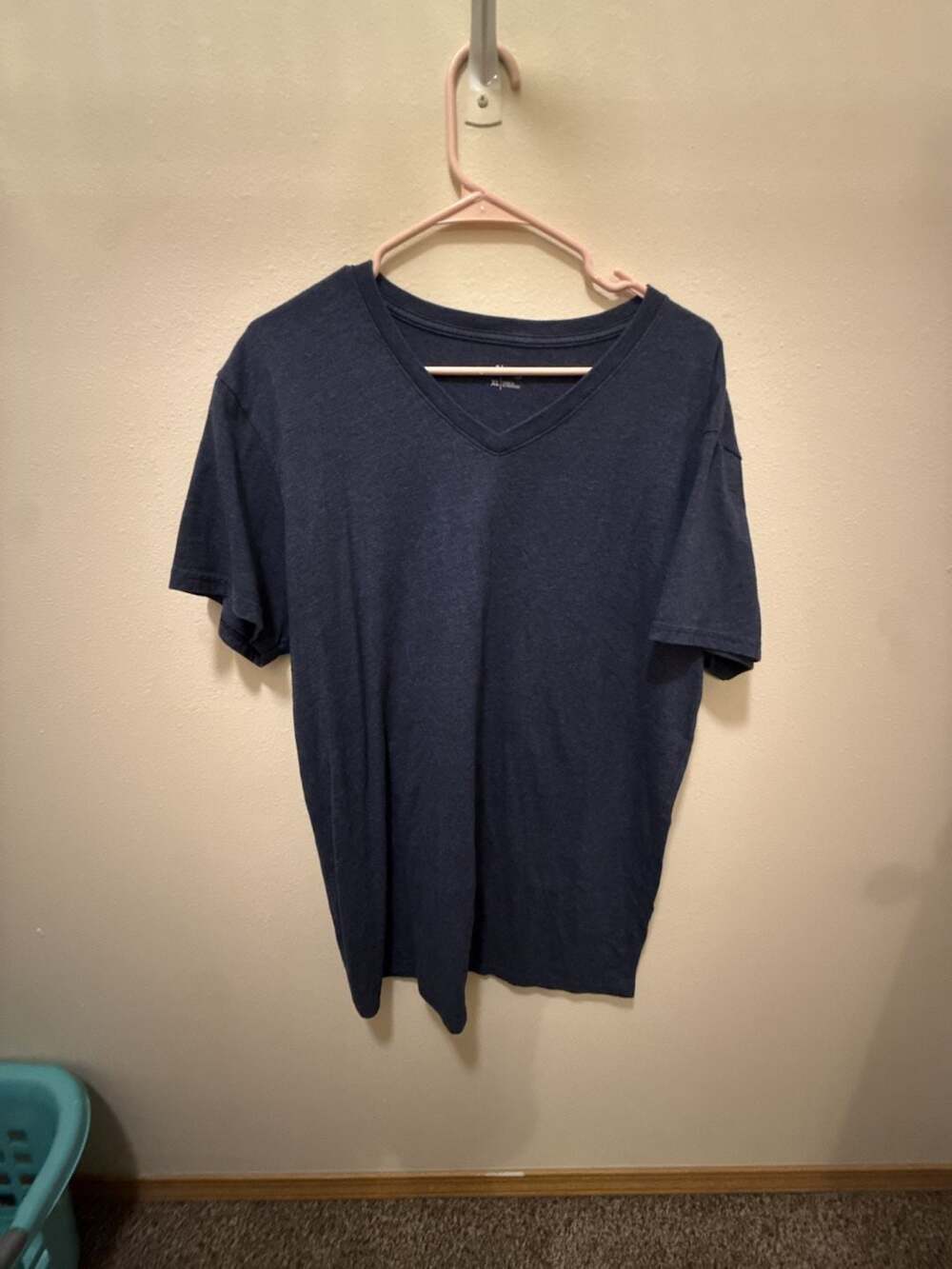 BCG Men's Navy Heather Short Sleeve V-Neck T-Shirt